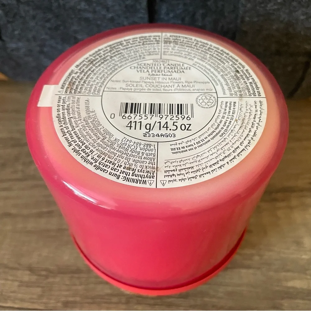 NEW BATH & BODY WORKS Sunset in Maui 3 Wick Candle - Picture 3 of 3